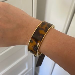 Toirtouse Bangle